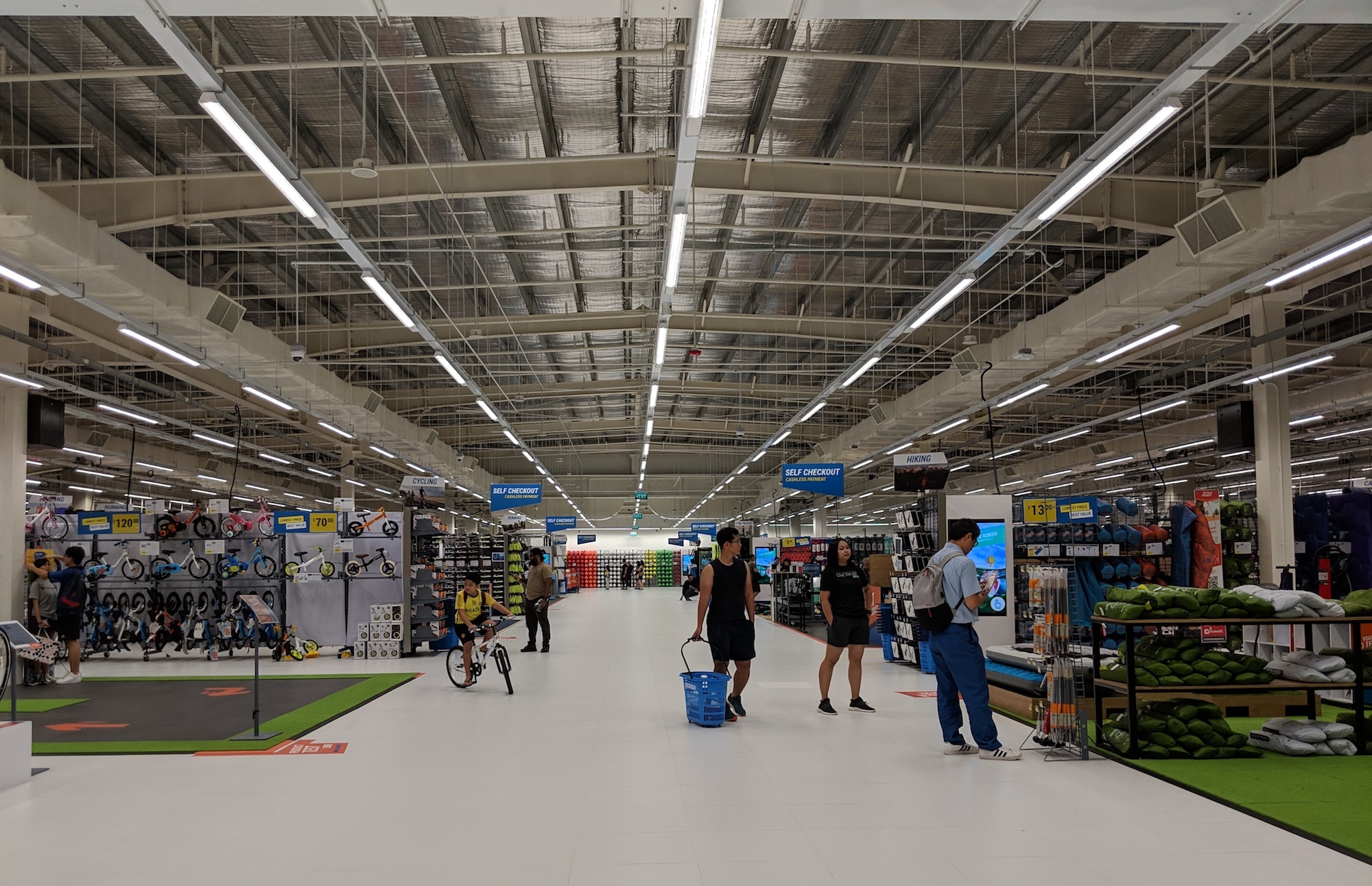 decathlon store opening times