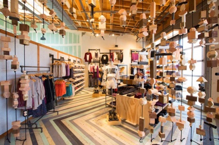 Urban Outfitters to open first Paris flagship store - GRA